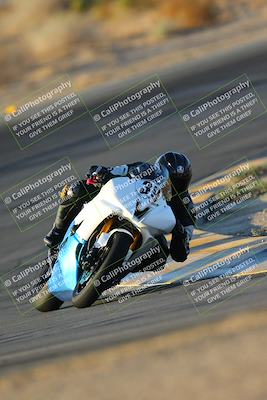 media/Oct-06-2024-Race Pace (Sun) [[d7d39ec7ad]]/1-Turn 10 (730am)/